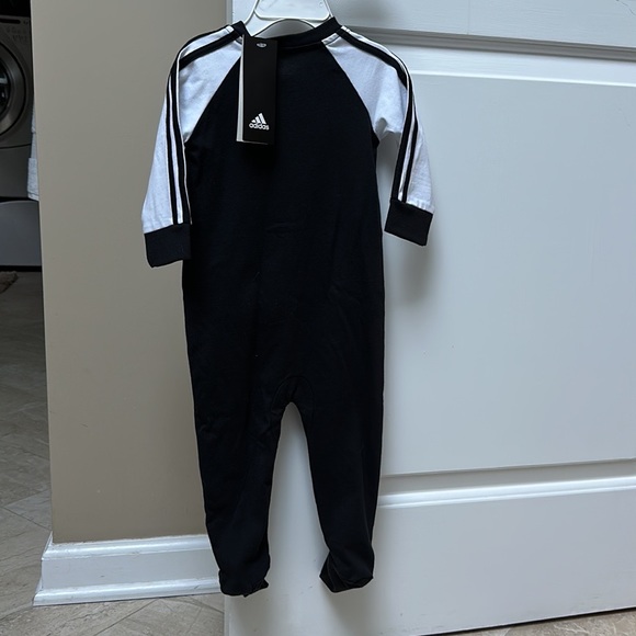 Adidas baby boy footie bodysuit - Picture 2 of 11